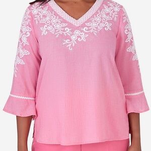 🌸NWT Alfred Dunner Petite Medium Peony Pink Paradise Island Embroidered Blouse🌸